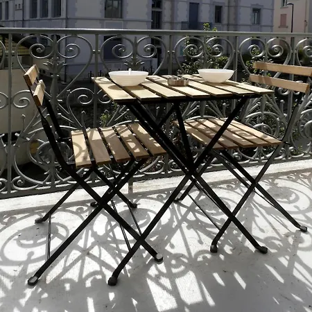 Petit Cocon Du Centre-ville - Balcon Appartamento Aix-les-Bains